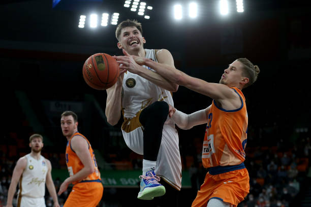 进入蛇年 进入蛇年