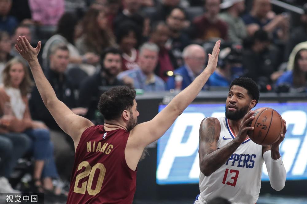 总能临危不 总能临危不